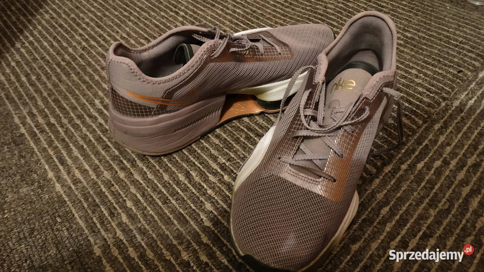 buty nike superRep