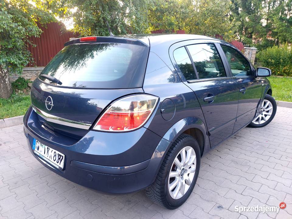 Opel Astra Edition 18 Benzyna 140 Bi Xenon Dzierżoniów sprzedam
