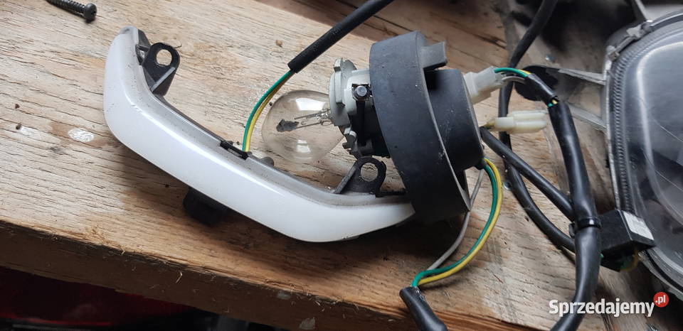 Lampa lampa LED Peugeot Kisbee sprzedam