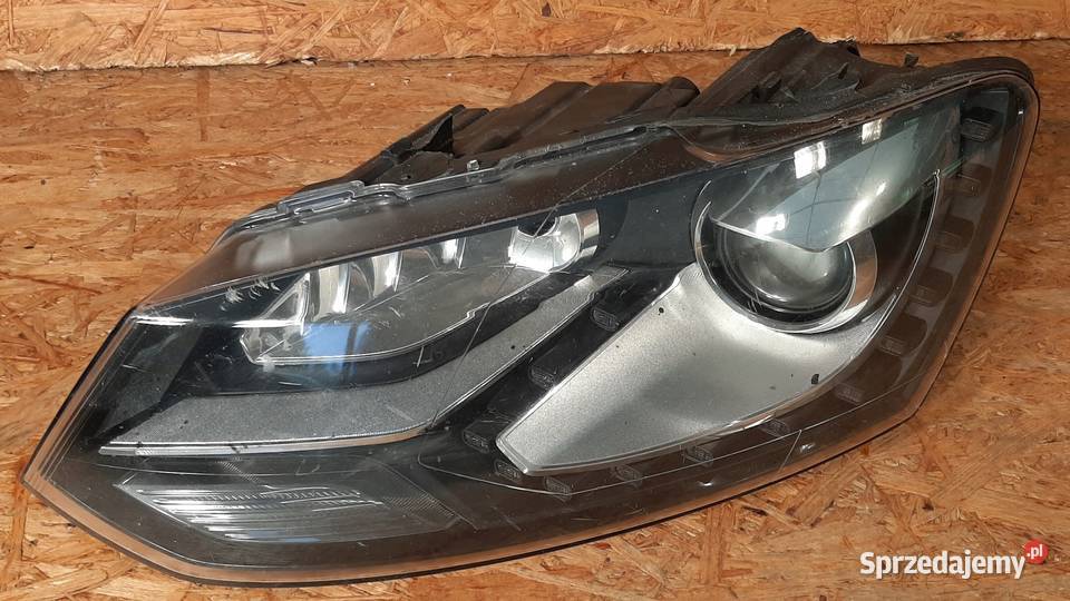VW POLO 6R REFLEKTOR LAMPA LEWA XENON PRZÓD osobowe wielkopolskie Nowy Tomyśl