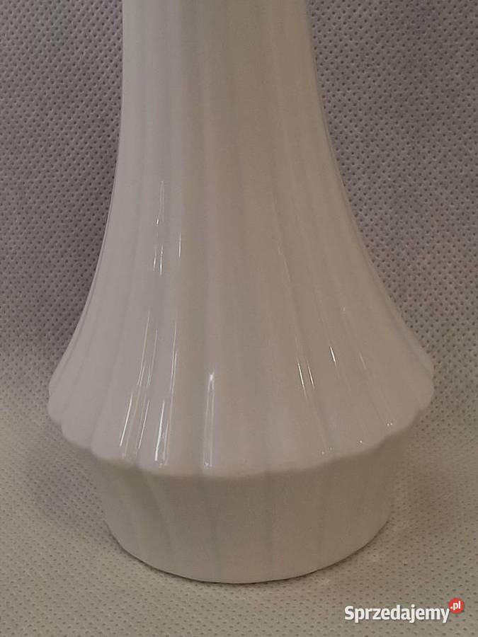 Piękny biały ceramiczny wazon niemieckisygnowany kujawsko-pomorskie