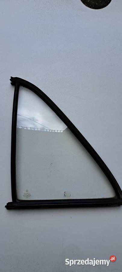 Szyba drzwi mała tylna lewa Mercedes W123 sedan osobowe
