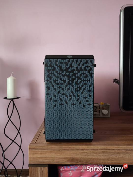 Komputer stacjonarny i3 9100F RX580 16GB RAM Taktowanie procesora 3.6 Przemyśl