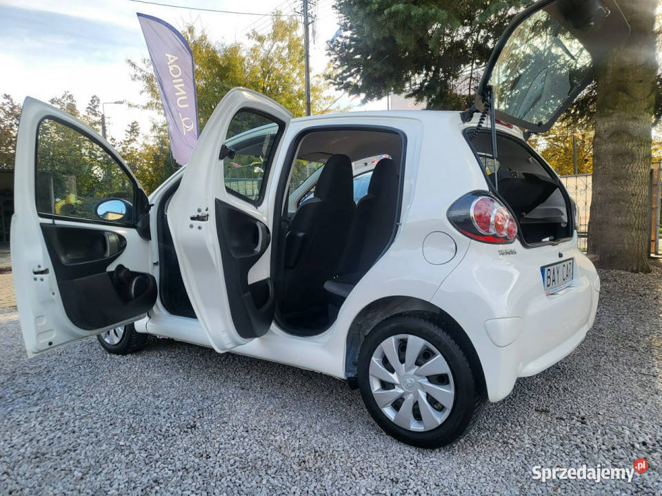Toyota Aygo 10 68 100 Przebieg 129 Wersja Lifcie ESP sprzedam
