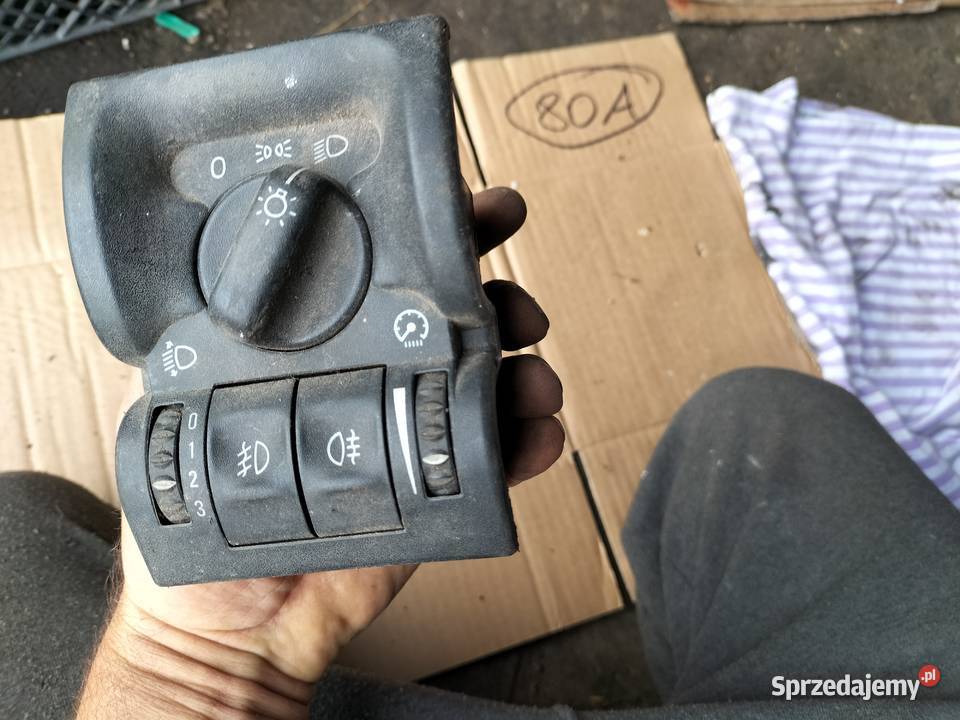 WŁĄCZNIK PRZEŁĄCZNIK ŚWIATEŁ VECTRA B wyposażenie elektryczne Kamień-Kolonia