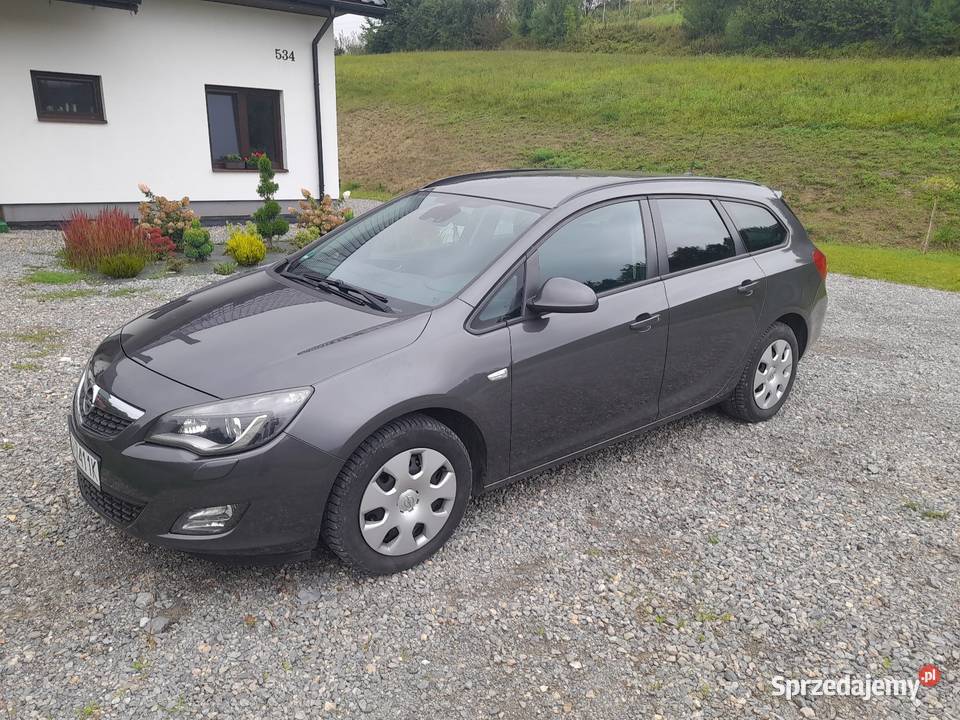 Opel Astra J 17 cdti 125 2012 światła LED Zakliczyn