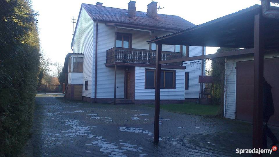 Na sprzedaż dom z dużym budynkiem gospodarczym sprzedam