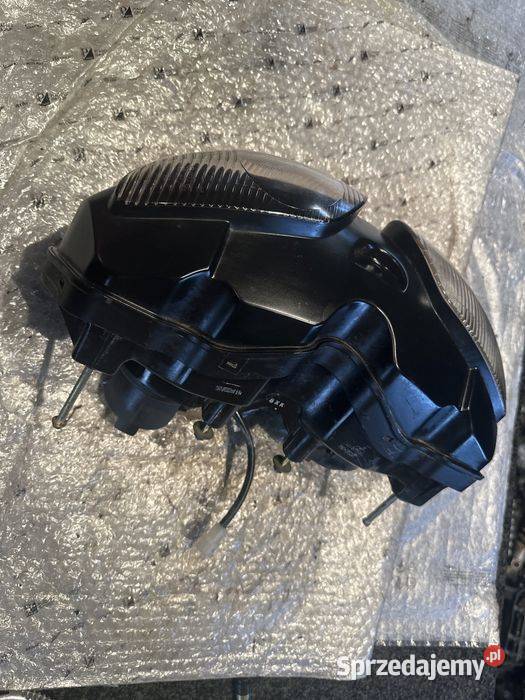 Suzuki SV 650 9802 Reflektor lampa Przód Pozostałe Poznań