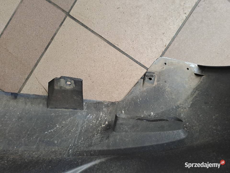 Suzuki Baleno 2015 zderzak tylny tył Rumia