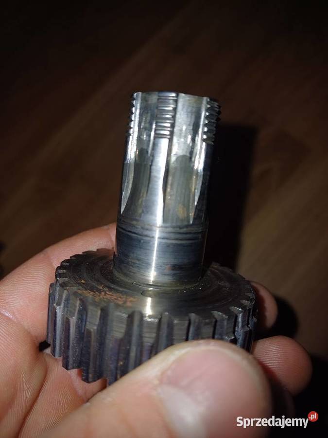 Wałek zdawczy i pośredni 1527 wsk 175 kobuz Świdnica Polska