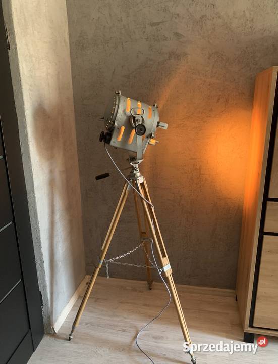 Lampa teatralna zabytek PRL Vintage loft wielkopolskie