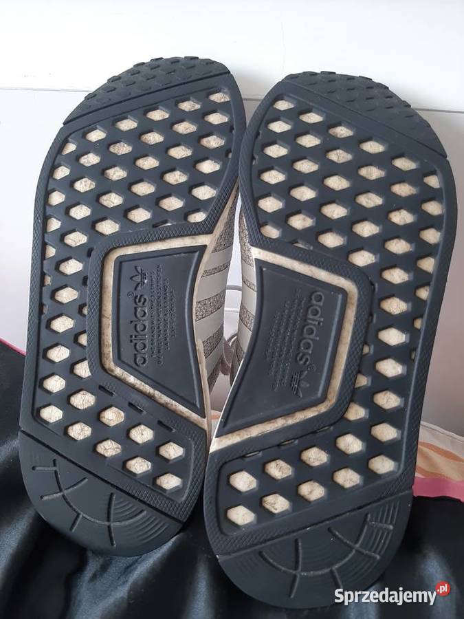 Buty Adidas Boost Sportowe zachodniopomorskie sprzedam