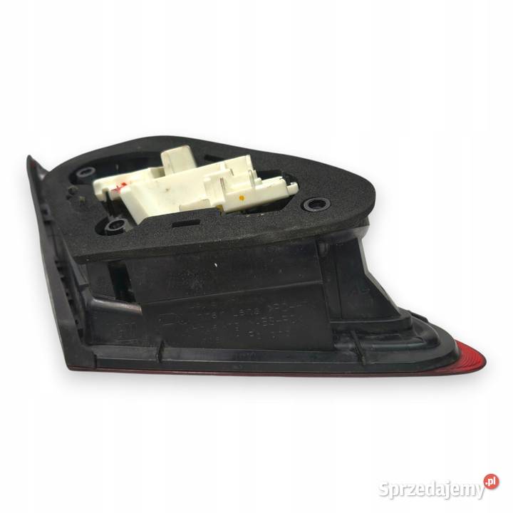 LAMPA PRAWA Opel Astra J HB tylnia tylna prawy