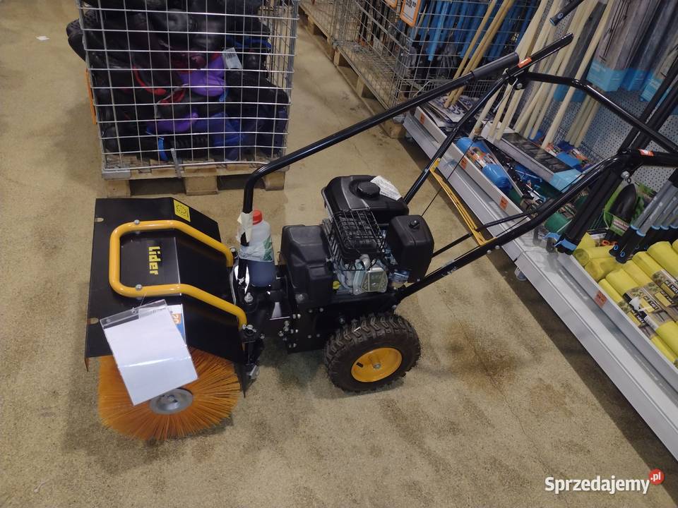 Zamiatarka Lider 208 CC z silnikiem Briggs Warszawa