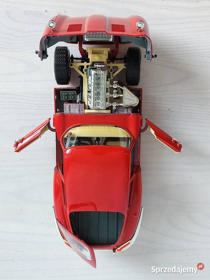 Model samochodu 118 Jaguar E 1961 Bburago