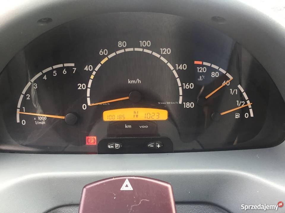 Mercedes Sprinter 308 cdi Food truck samochód szary Koło