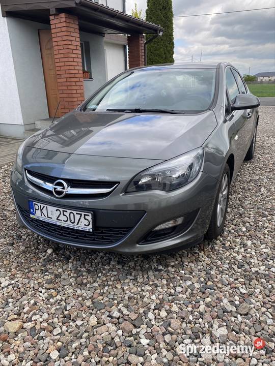 Opel Astra 2017 benzyna gaz jeden właściciel benzyna+LPG Kłodawa