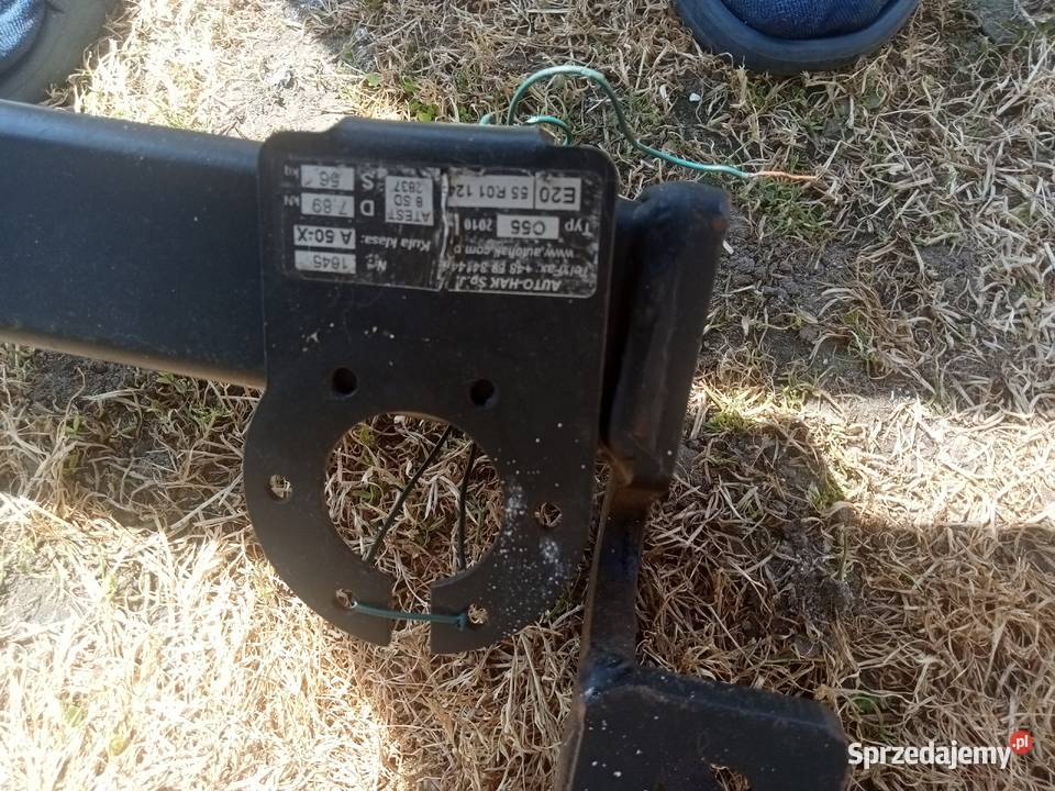 Hak toyota Avensis z gniazdem Grodków