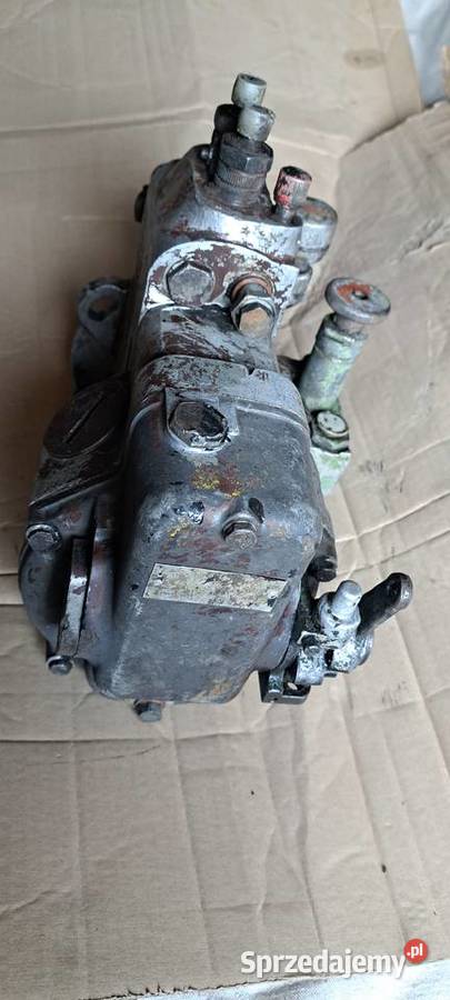 Pompa wtryskową Ursus C325 C328 Łapy
