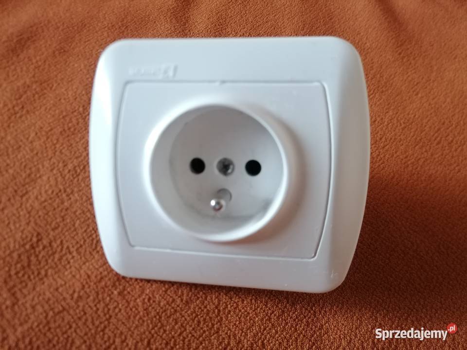 Gniazdko elektryczne podtynkoweGniazdo Łódź