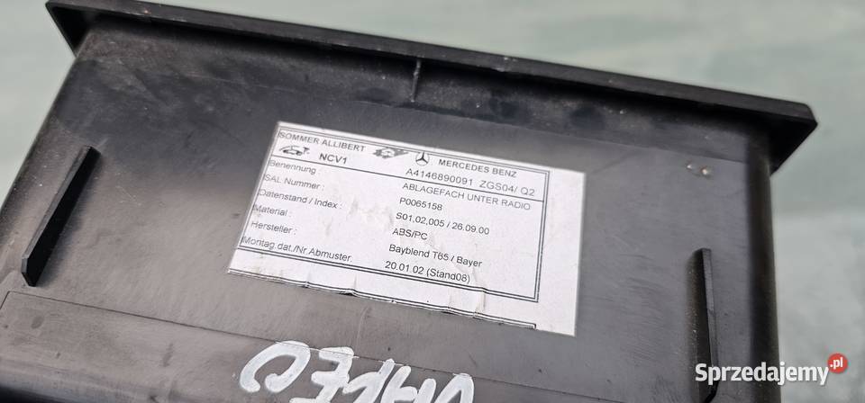 Schowek pod radio mercedes vaneo w414 4146890091 Zbąszyń