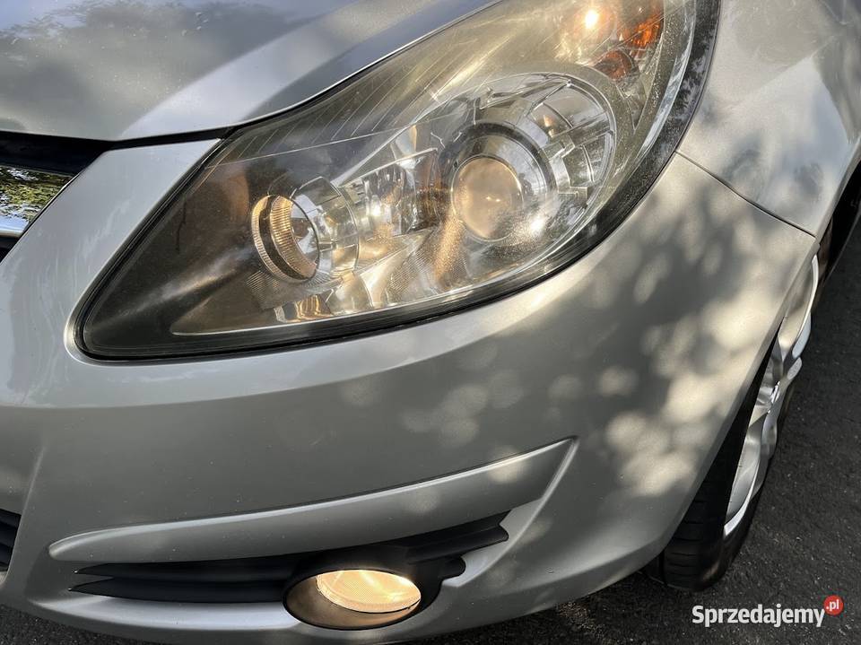 Opel Corsa 14 16V Cosmo Klimatronic Grzane ESP Nysa sprzedam