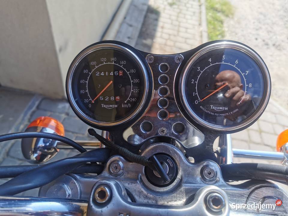 Triumph thunderbird 900 Szwajcaria 25000km Piotrków Trybunalski sprzedam