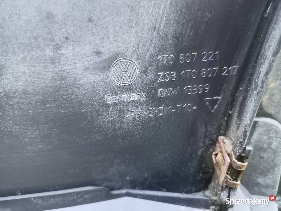 VW Touran 1T0 zderzak przód przedni kompletny Motoryzacja