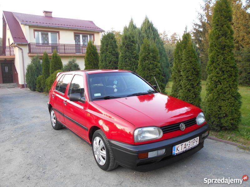Volkswagen Golf 3 16 benzGAZ wspomaganie szyberdach