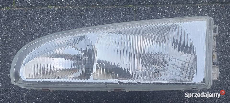 hyundai h100 lampa prawa reflektor prawy Lampy przednie Byków