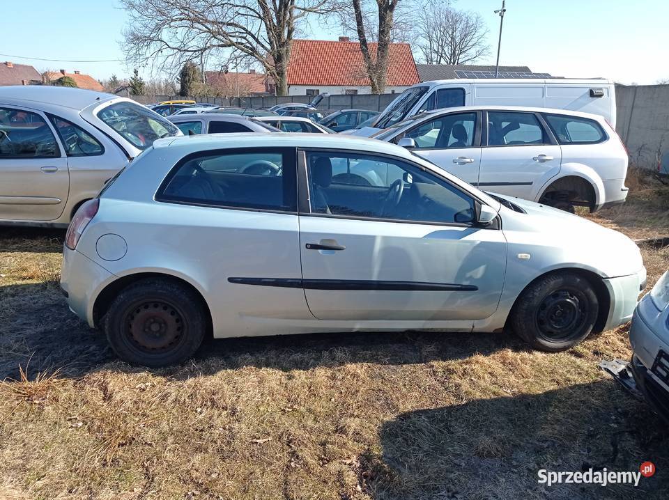 Fiat Stilo 16 76 kW 2002 r dawca części wielkopolskie Szklarka Myślniewska