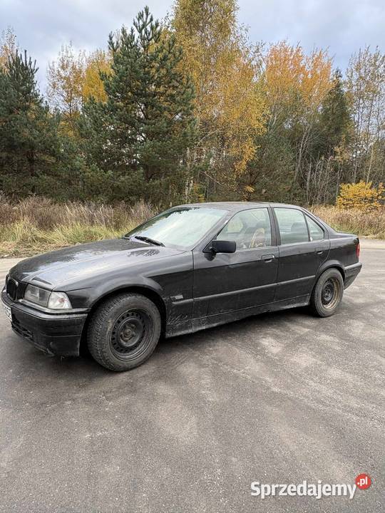 BMW E36 16 sedan Krasnystaw