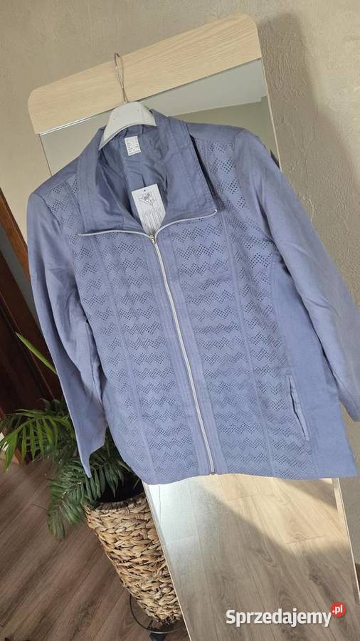 Duża damska wiosenna kurtka