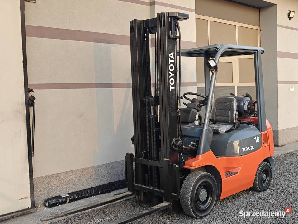 Wózek Toyota BT FGF18 18T Triplex 52M Wolny Skok sprzedam