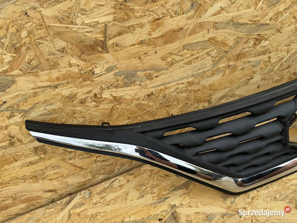 Grill atrapa chłodnicy chrom Suzuki Baleno pod Międzychód