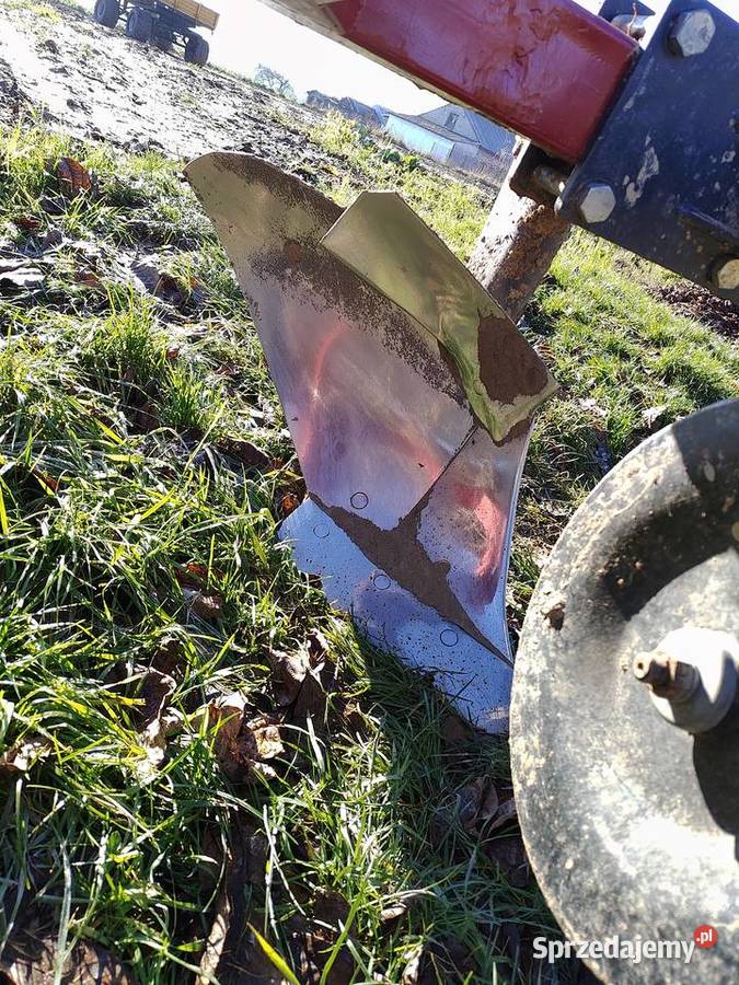 Pług do oborywania miedzy granicy pług Pługi Pługi świętokrzyskie Kazimierza Wielka