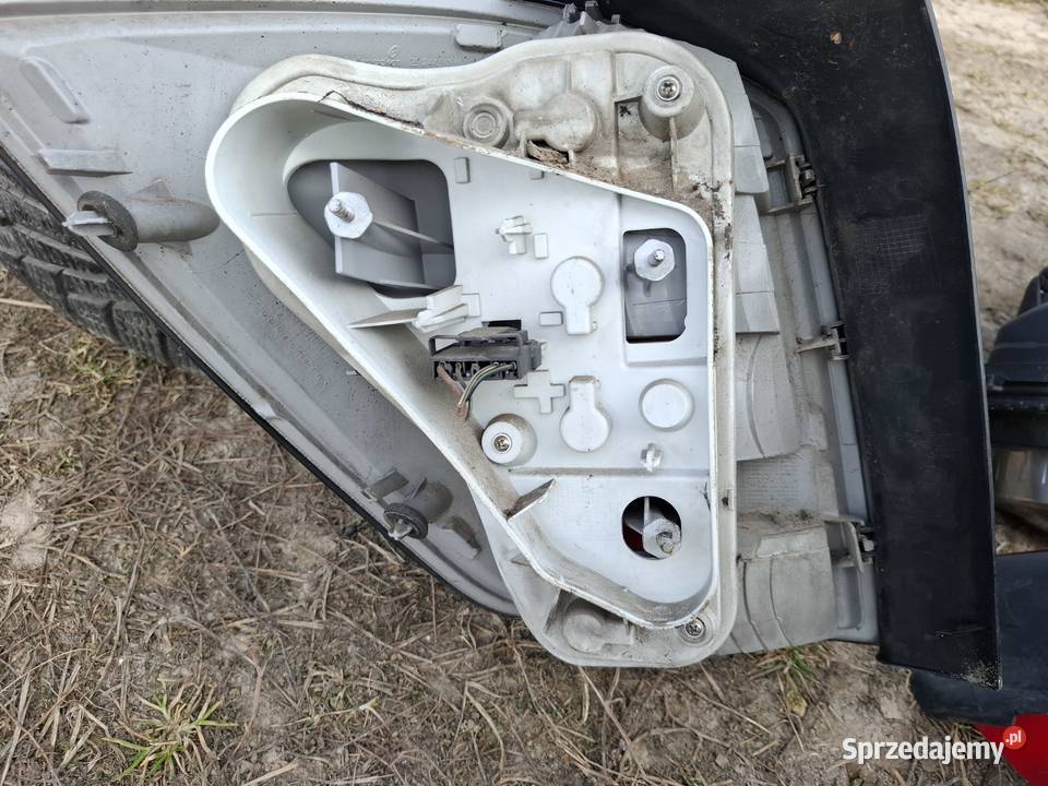 Lampa Tył Opel Astra H Wisznice