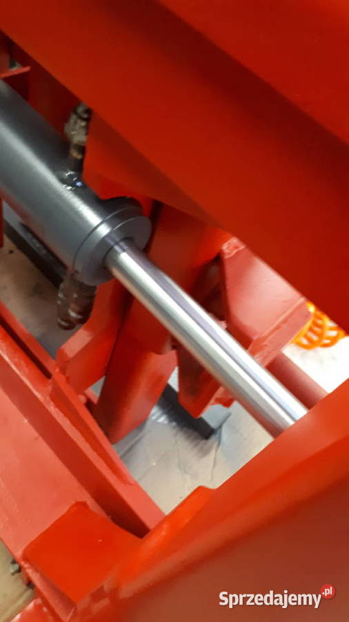 Podnośnik widłowy na TUZ ciągnika 700 2 m Głogoczów