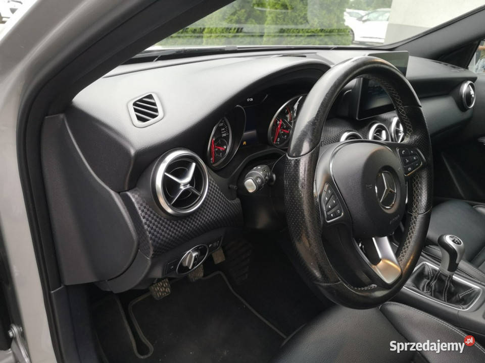 Mercedes A 180 16 16v 122 Klimatronik Navigacja komputer pokładowy Strzegom