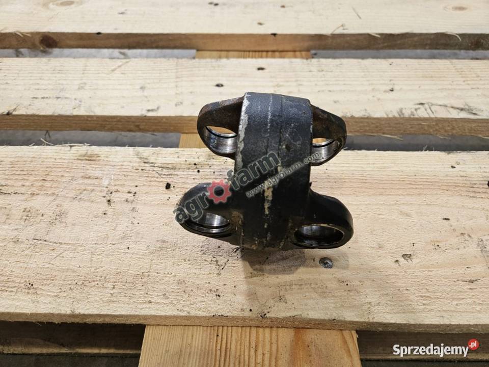 Łącznik półosi Renault Ceres 335 Cergos 350 Byków