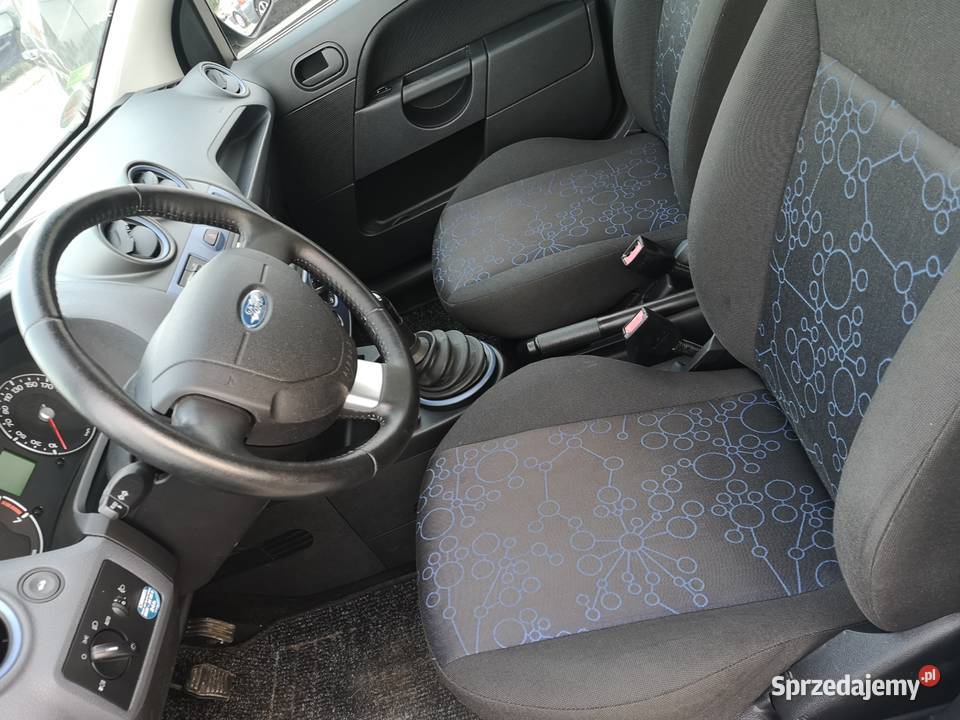 KOMIS MARKOL ZAPRASZA FORD FIESTA CROSS LIFT sprzedam