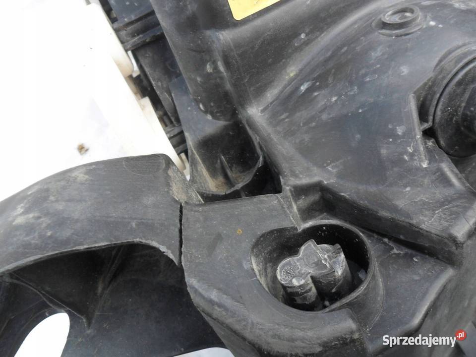 REFLEKTOR PRZÓD STRONA LEWA NISSAN NAVARA D23 osobowe Nowy Tomyśl sprzedam