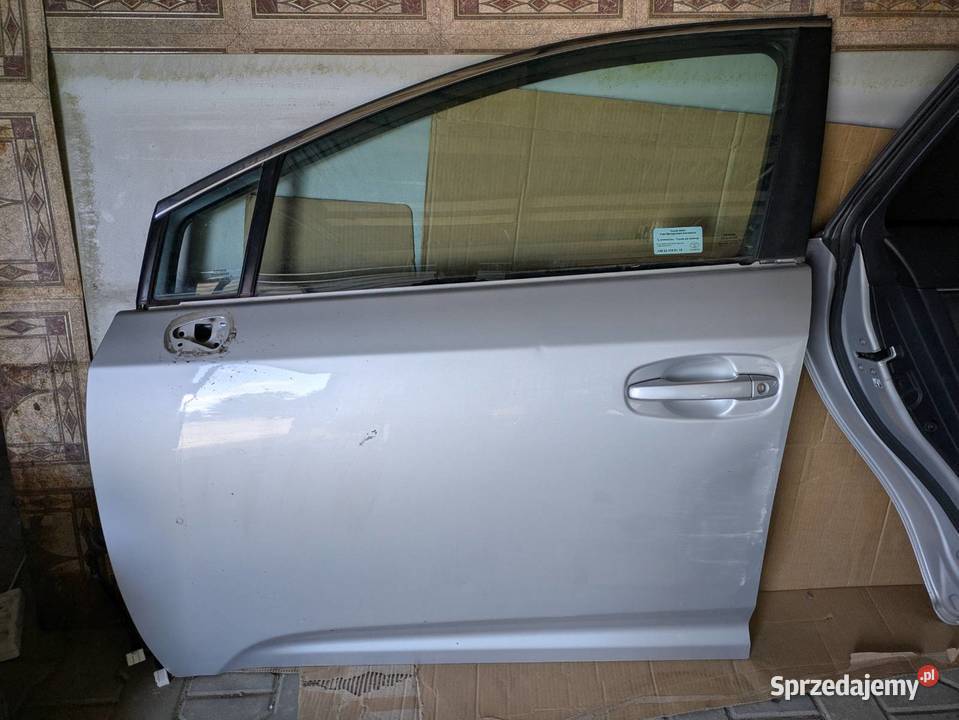 NA CZĘŚCI całe drzwi Toyota Avensis kombi T27