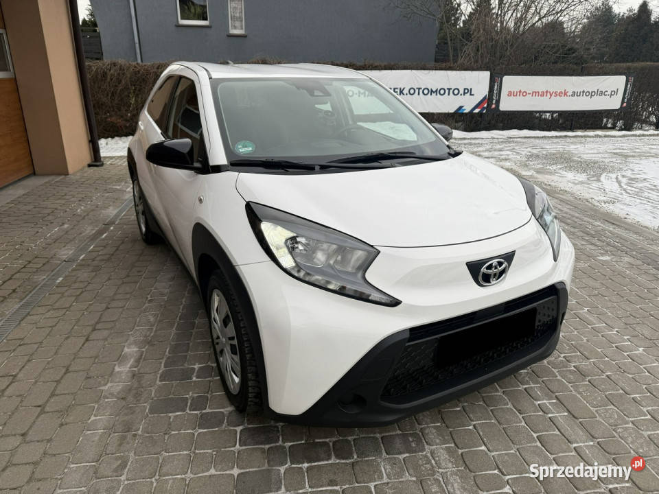 Toyota Aygo X 10 72 Klimatronik Kamera CarPlay Orzech