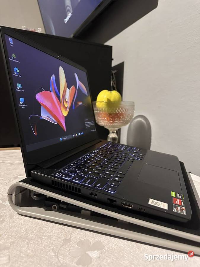 Laptop Ryzen 12x4Ghz GTX 16 GBRAM SSD 512GB Liczba rdzeni 6 Gorlice