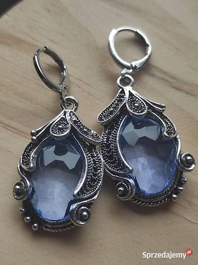 Kolczyki z niebieskim kryształem vintage zachodniopomorskie Wrzosowo