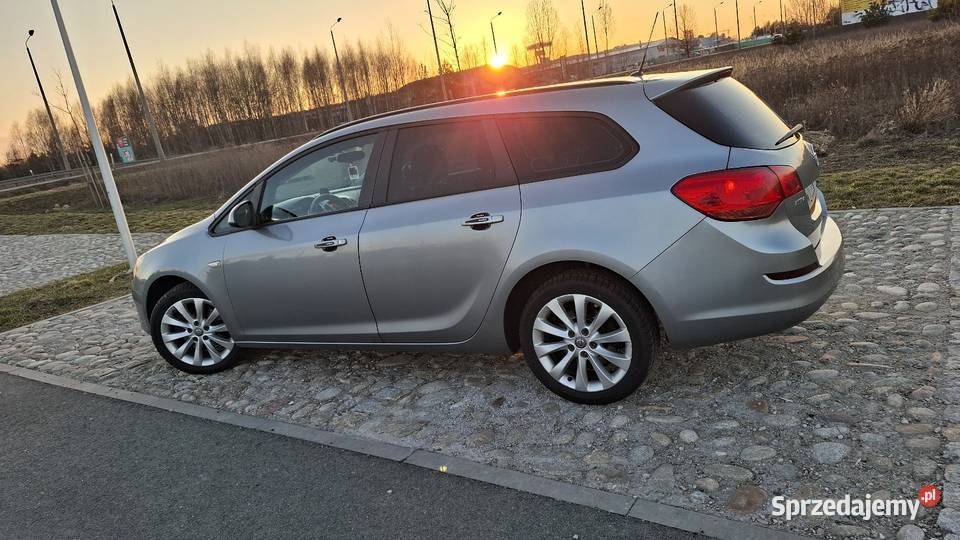 Opel Astra J Sports Tourer Biała Podlaska
