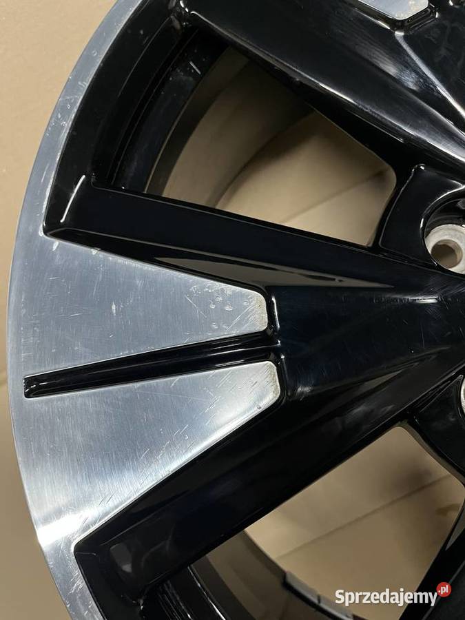 Felga pojedyncza VW T6 T7 MULTIVAN MAN TGE 8Jx19 Gostyń