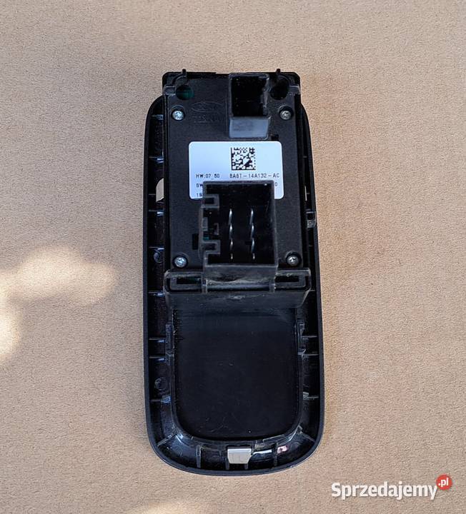 PRZEŁĄCZNIK SZYB LEWY PRZÓD FORD FIESTA MK7
