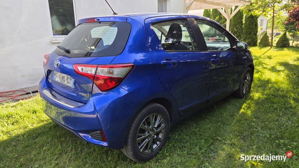 Toyota Yaris Automat Hybryda welurowa tapicerka Gdańsk